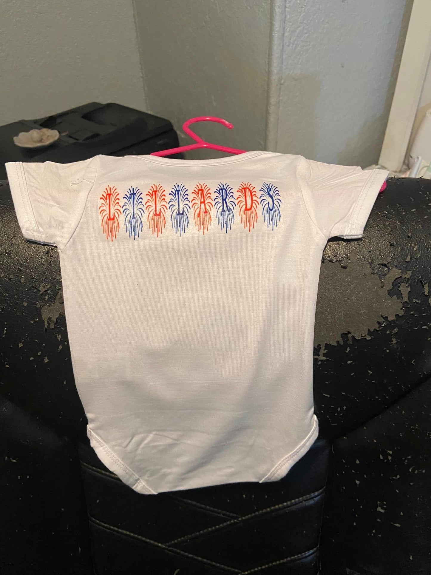 Custom blank t-shirts